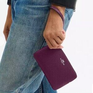 COACH Corner Zip Wristlet Pouch Womens 
Purple Wallet Plum with Silver Hardware